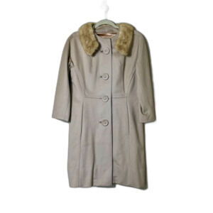 Vintage Mod 60's Khaki Coat Fur Collar 8/10 ILGWU Ladies Workers Union